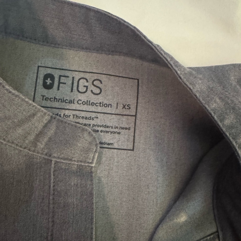 FIGS Graphite Rafaela XS